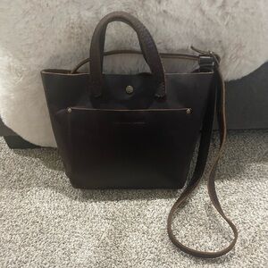 Portland’s Leather Mimi Crossbody Tote in Grizzly.